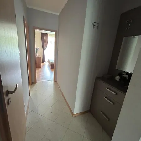 Апартаменти Apartamento Ravda